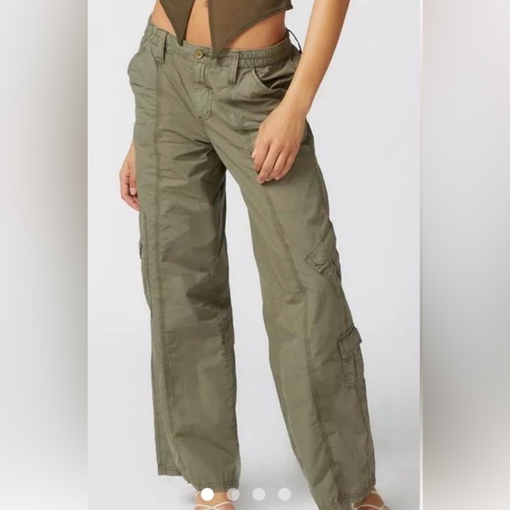 UO BDG Y2K Low Rise Cargo Pant